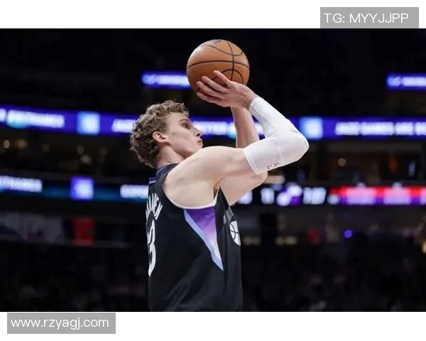 状态全无！快船首节9次失误，落后爵士高达24分