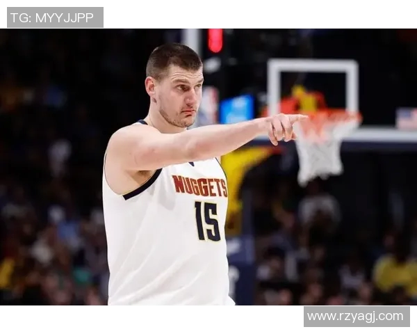 TJD:面对约基奇不能送他轻松上篮的机会 他会彻底撕碎我们的防守 TJD:面对约基奇不能送他轻松上篮的机会 他会彻底撕碎我们的防守