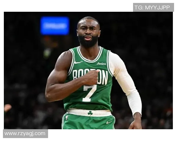 布朗30+8+8里夫斯36+8 凯尔特人轻取湖人四连胜